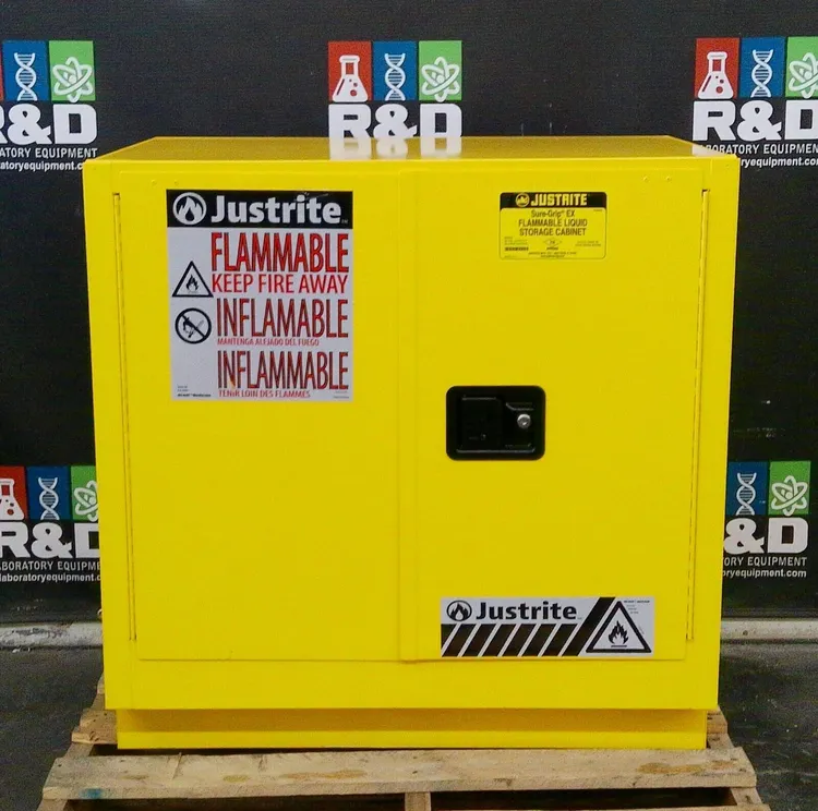 Used _UNKNOWN_ _UNKNOWN_ Hazardous Storage Units California US | R&D Laboratory Equipment #796664