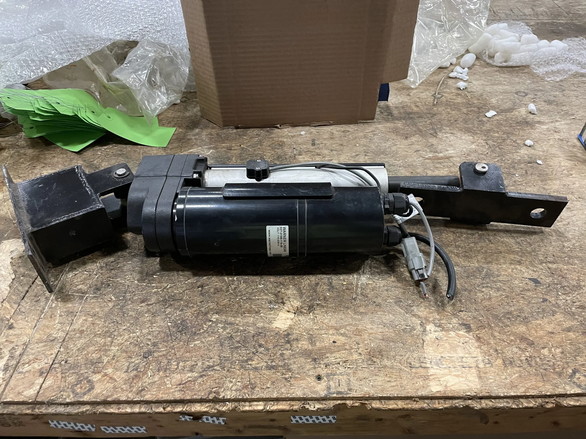 Warner Linear K2XEP1.5G05-115V-04 Linear Actuator 115V 8″ Stroke 5:1