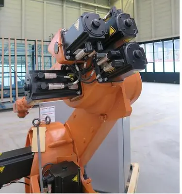 USED 2002 KUKA KR30L15/2