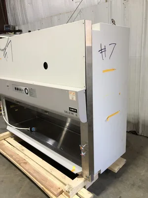Nuaire NU-S425-600 Fume Hood / Biological Safety Cabinet 115VAC