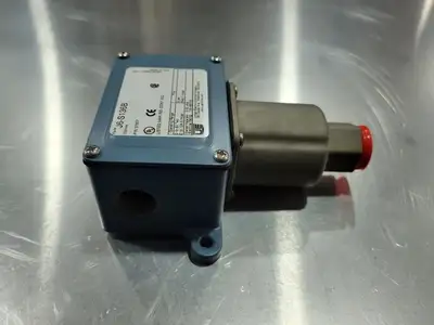 USED UNITED ELECTRIC J6-S136B