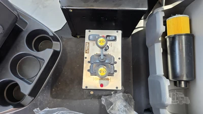 New | in-Stock 2026 INTERNATIONAL HX Conventional trucks Texas US | Roll Off Truck World #1491826