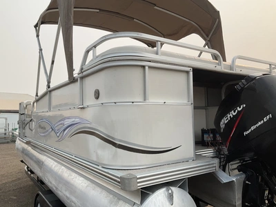 Used 2005 MANITOU TBD Boats (Misc) Michigan US | Miedema Asset Management Group #1313843