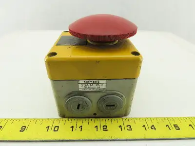 Siemens 3SA14 18-4 E-Stop Twist Release W/Enclosure 380V 10A