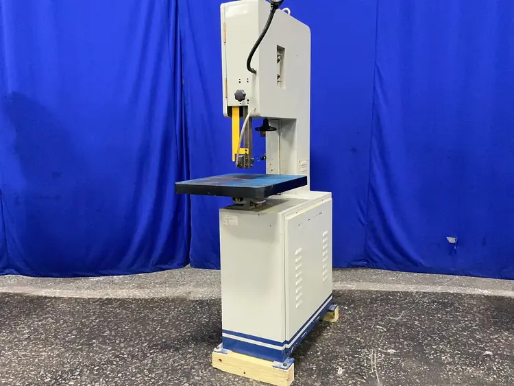 Used 2006 PROCUT RF66KB45 Vertical Band Saws Ohio US | HGR 24 #1406108