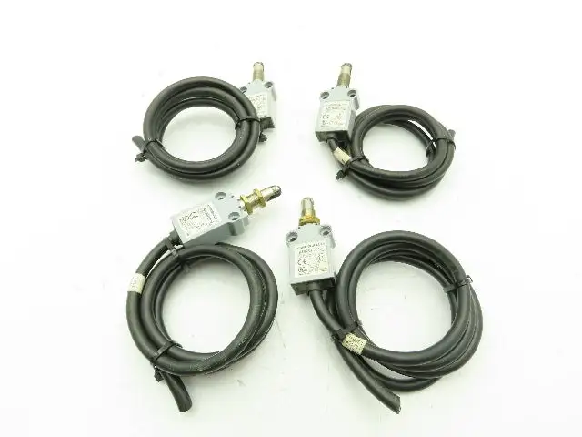 Automation Direct AEM2G23X11-3 Oiltight Limit Switch Roller NO/NC 400V Lot of 4
