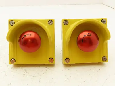 Elan EF 303 S.1 Twist Button Guarded 300 VAC 10A Lot of 2
