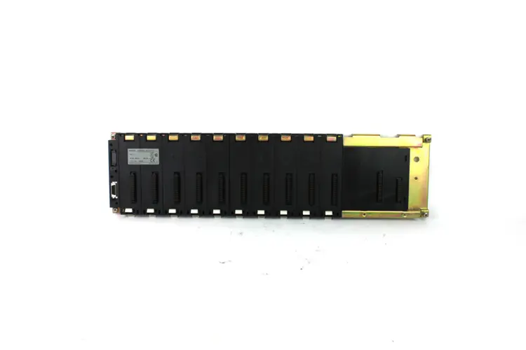 Used OMRON C200HW-BC101-V1 Programmable Logic Controllers | Industrial Parts R Us Inc. #358869