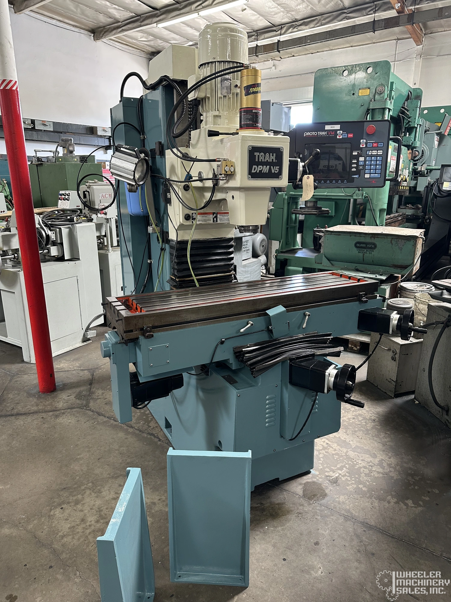 Used 2002 SOUTHWESTERN TRAX DPM-V5 MILLING MACHINES, VERTICAL, BED