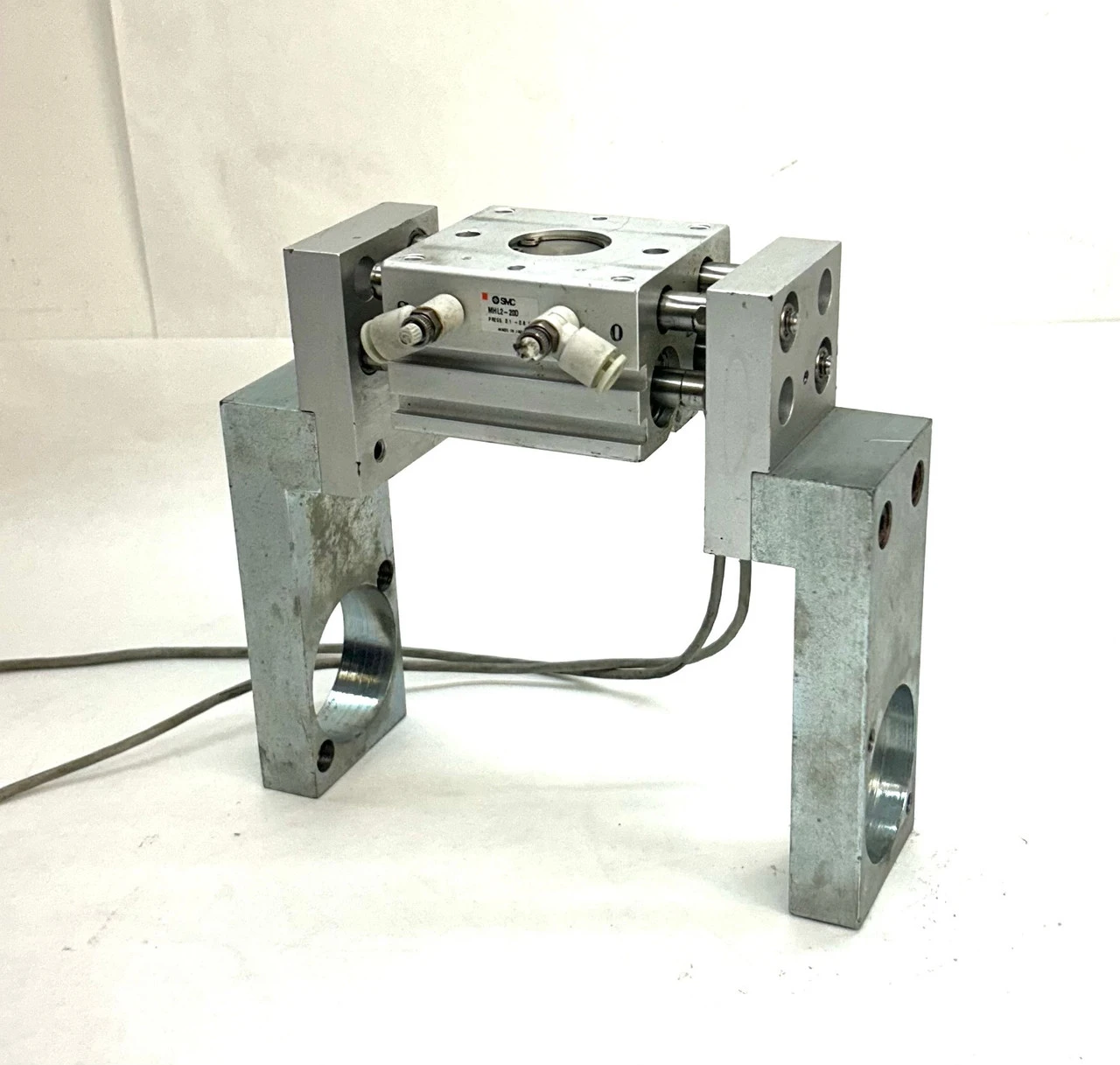 USED SMC MHL2-20D