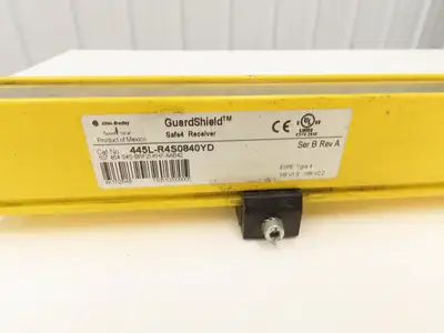 A-B GuardShield 445L-P4S0840YD Light Curtain Transmitter/Receiver Set 840mm