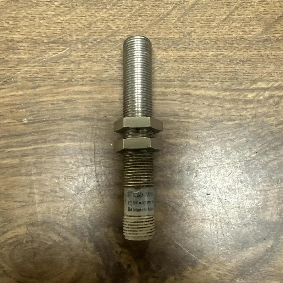 USED EATON E59-M12A105D01-D1