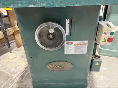 USED GRIZZLY G1026