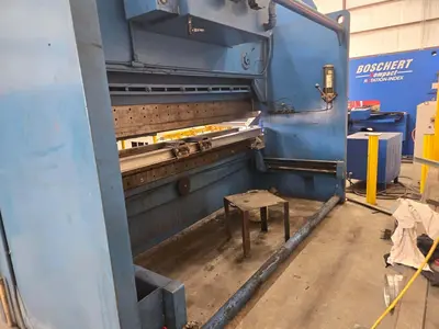 #3193 USED 1982 HTC HYDRAULIC PRESS BRAKE 3/16INCH x 12ft.
