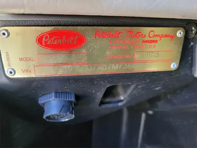 USED 2007 PETERBILT 335