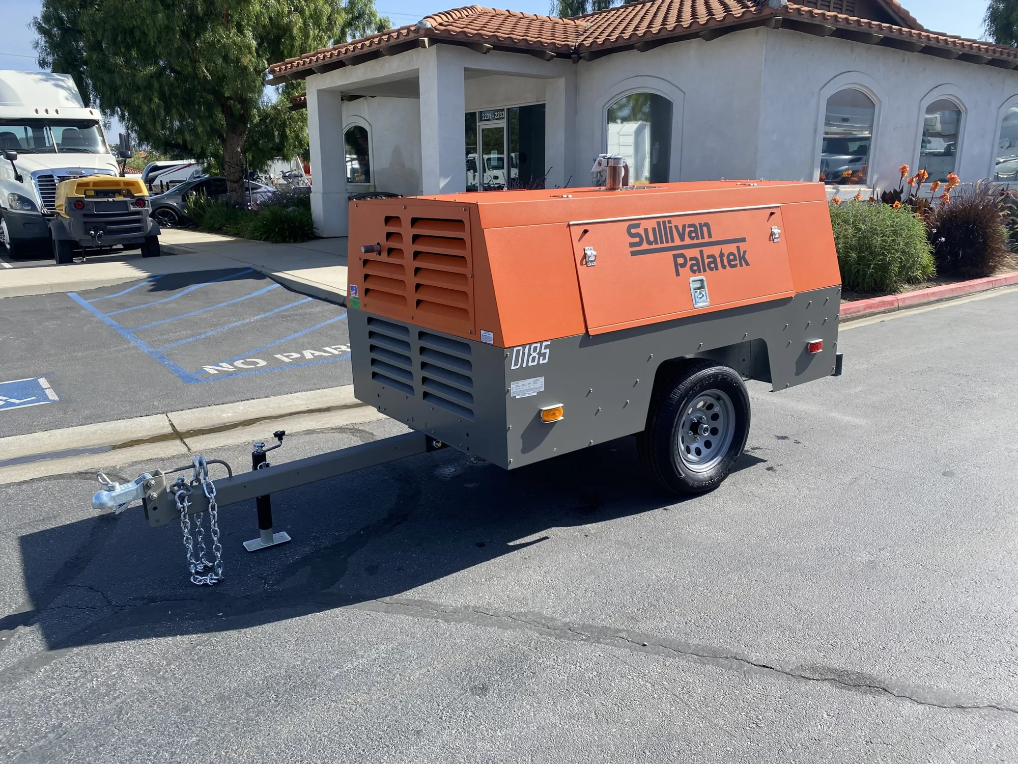 New | in-Stock 2023 SULLIVAN PALATEK D185PIZ4 Air Compressors, Portable California US | Commerce Truck Equipment Sales #1548776
