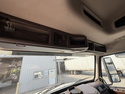 Used 2015 VOLVO VNVNL Conventional trucks Indiana US | Miedema Asset Management Group #1414652