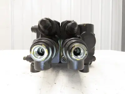 New | in-Stock HUSCO _UNKNOWN_ Valves/Fittings | Arrow Industrial #566004