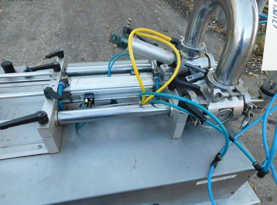 USED TWIN PISTON FILLER TWIN PISTON
