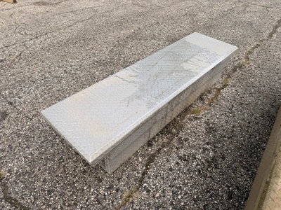 Used TRUCK TOOL BOX _UNKNOWN_ Tool Box Michigan US | Miedema Asset Management Group #1414309