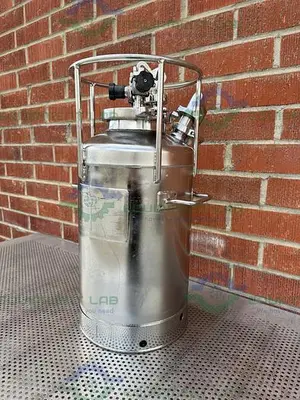 USED DCI 35 LITER STAINLESS STEEL PROCESS / PRESSURE VESSEL 40 PSI