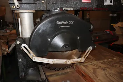 DeWalt 20" Radial Arm Saw