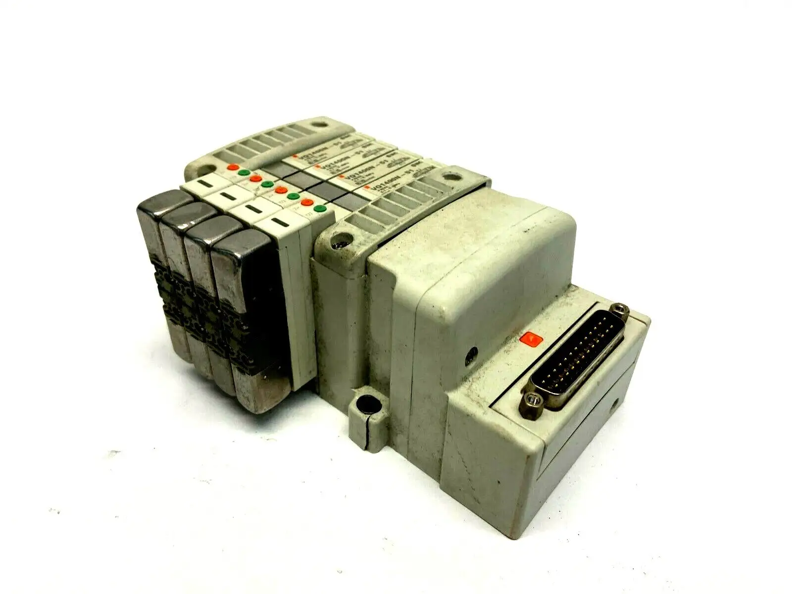 VV5QC11-04N3FD2 | SMC  D-Sub Manifold 4 Station w/ VQ1400N-51 Pneumatic Valves - Used