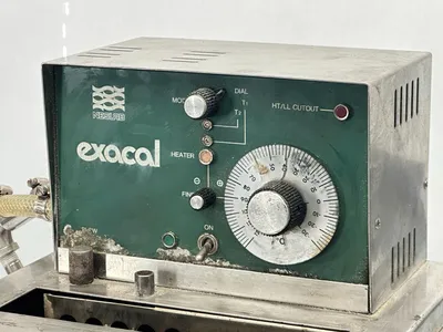 108110 | Neslab Instruments  Exacal Recirculating Water Heater - For parts or not working