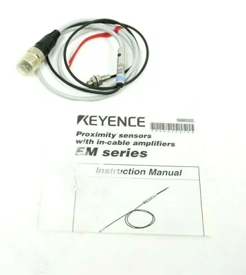 NEW KEYENCE EM-005 EM-005SO(1700) PROXIMITY SENSOR EM005