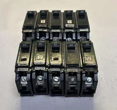 Used GE THQC1120 Miscellaneous Equipment (Electrical & Power) | Surplus Asset Holdings #1195817