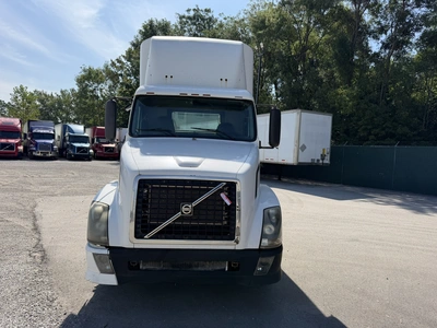 Used 2006 VOLVO VNM Conventional trucks Indiana US | Miedema Asset Management Group #1414501