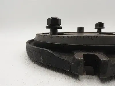 USED LW CHUCK 8V3 SWIVEL BASE