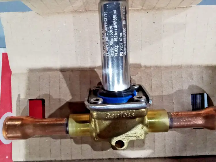 Used Danfoss 400-25895 Solenoid Valves US | Infinity wholesale & Supply LLC #1305632