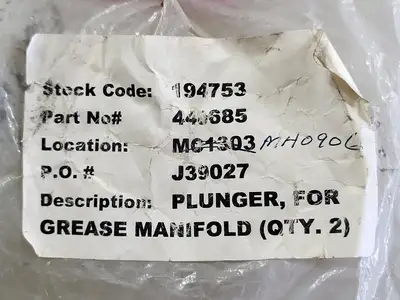 NEW JOHN DEERE 4440685