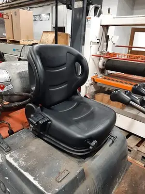 USED TOYOTA 7FGCU15 – 3000 LB. FORKLIFT