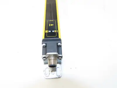 Schmersal SLC440-ER-0890-14-01 Safety Light Curtain Transmitter & Receiver Set