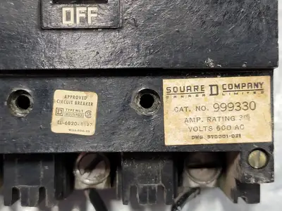 USED SQUARE D 999330