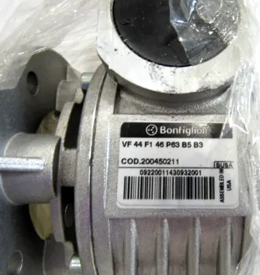 NEW BONFIGLIOLI VF44 F1 46P63 B5 B3 GEAR BOX VF44F146P63B5B3