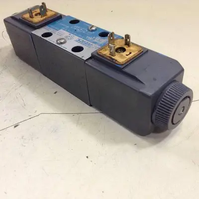 USED VICKERS DG4V-3-6C-M-U-HL7-60
