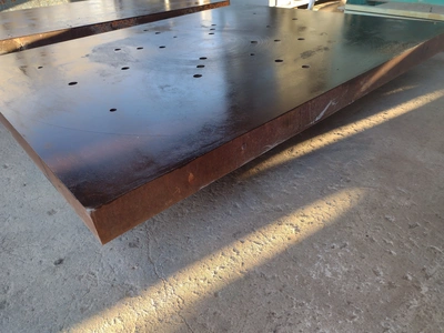 48" x 59 1/4" x 3" STEEL FLOOR PLATE #4184