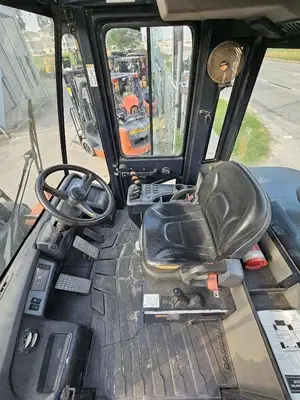 Used 2016 DOOSAN D80S-5 Internal Combustion Forklifts: Pneumatic Tire Illinois US | Somerset Equipment Sales #1546245