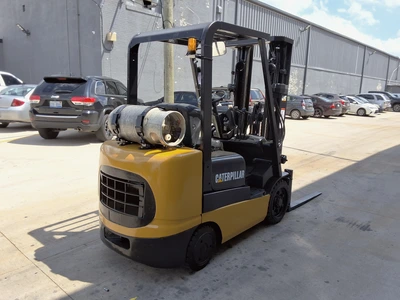 USED CATERPILLAR 5,000LBS CAPACITY