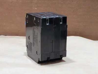 15A, 4 Pole, 120/240V Circuit Breaker