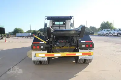 New | in-Stock 2026 INTERNATIONAL HX Conventional trucks Texas US | Roll Off Truck World #1539741