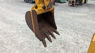 USED 2002 DEERE 110