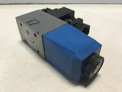 USED VICKERS DG4V-3-2A-M-P7-H-7-T41-50