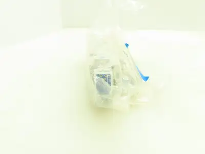 SMC SY7140-5LOZ Pneumatic Solenoid Valve 0.15-0.7MPa 24 VDC