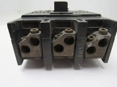 GE General Electric TJK636F000 Molded Case 600A 600V 3 Pole Circuit Breaker
