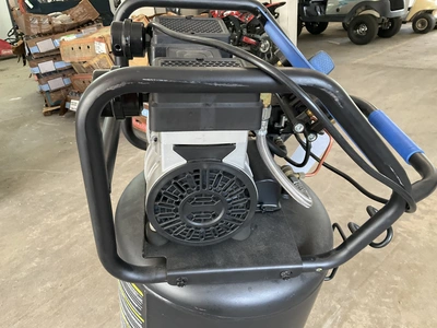 Used KOBALT 26 GAL QUIET TECH Tank Mounted Air Compressors Michigan US | Miedema Asset Management Group #1321225