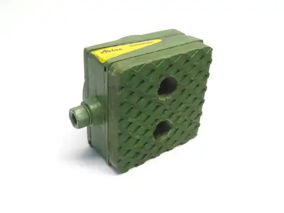 USED AIRLOC / WEDGMOUNT BOLT ON SPHERICAL SEAT LEVELING MOUNT